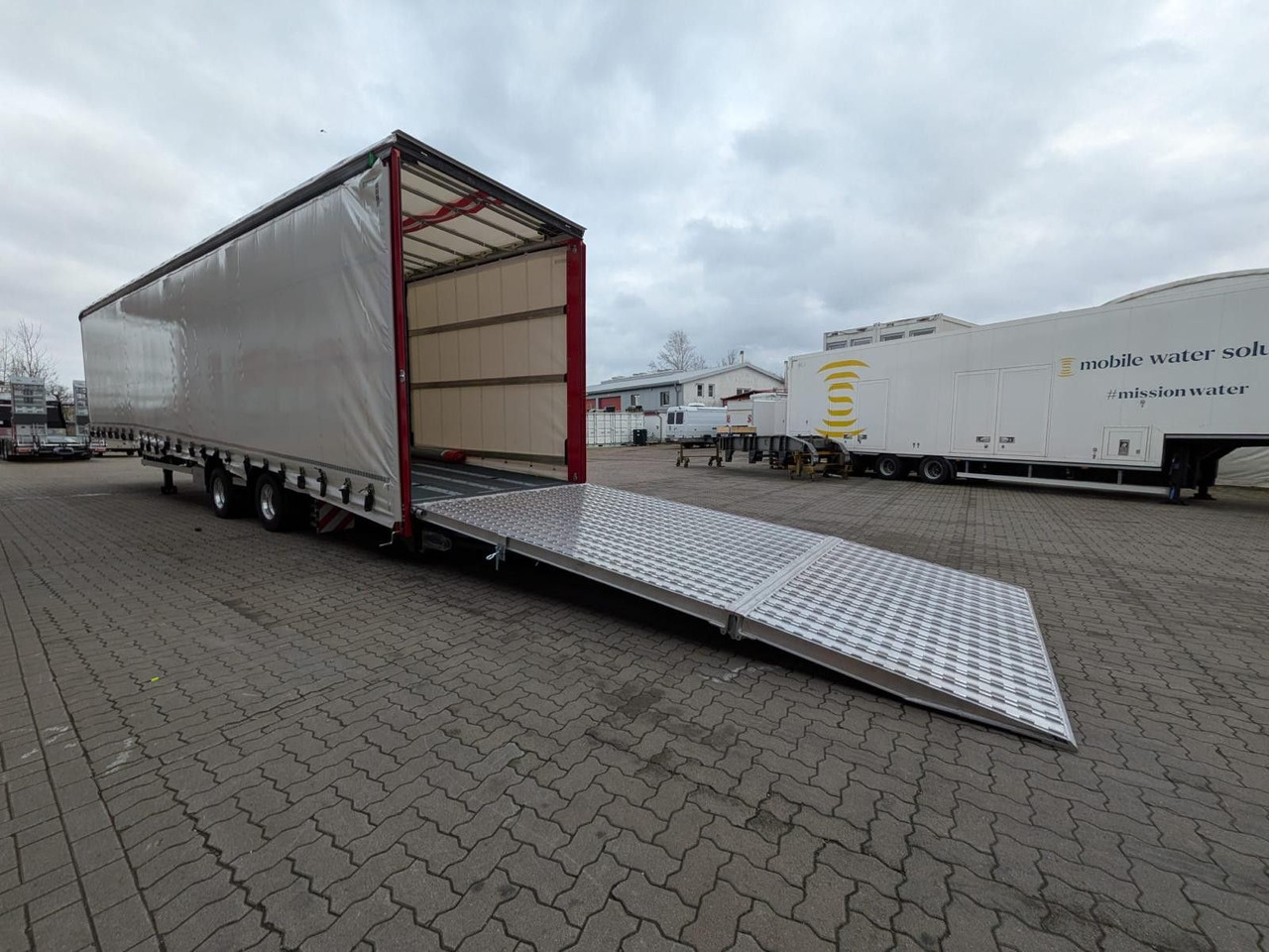 Wiese Gabelstaplertransporter mit Rampe - Dieplader oplegger: afbeelding 4 Wiese Gabelstaplertransporter mit Rampe - Dieplader oplegger: afbeelding 4