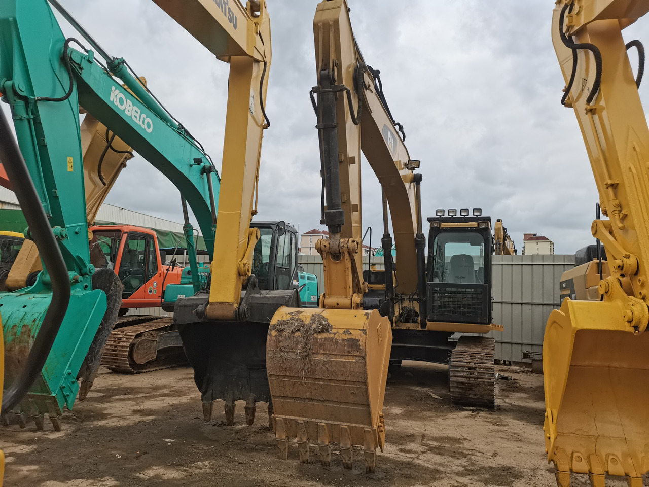 CATERPILLAR 312D2 - Graafmachine: afbeelding 2 CATERPILLAR 312D2 - Graafmachine: afbeelding 2