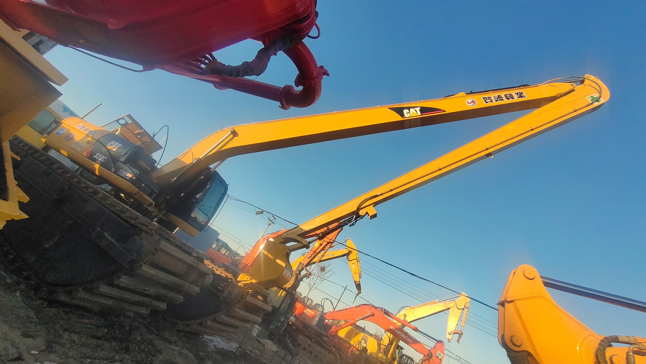 CATERPILLAR 320C - Amfibische graafmachine: afbeelding 3 CATERPILLAR 320C - Amfibische graafmachine: afbeelding 3