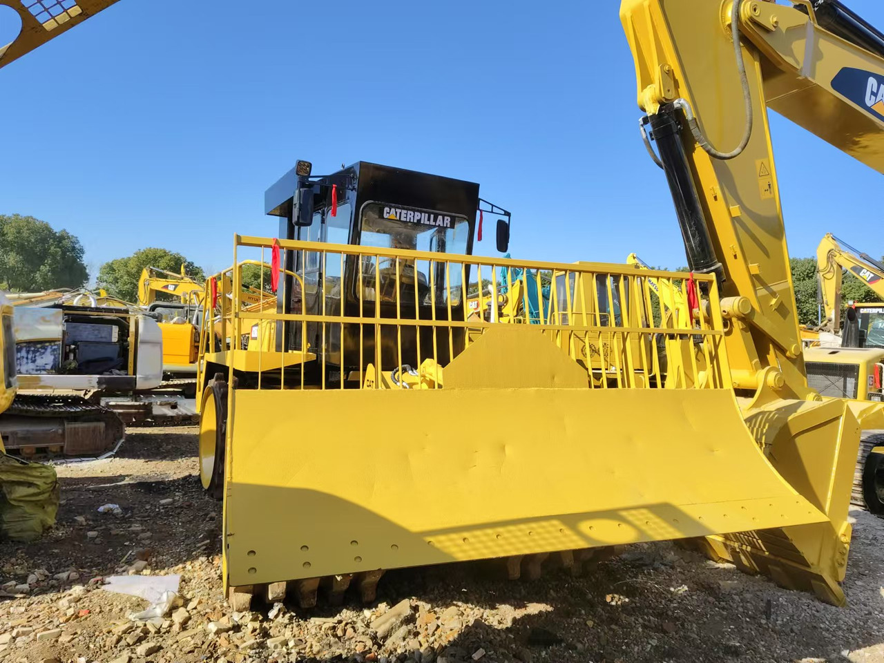 CATERPILLAR 826G - Schapenpootwals/ Grondverdichter: afbeelding 2 CATERPILLAR 826G - Schapenpootwals/ Grondverdichter: afbeelding 2