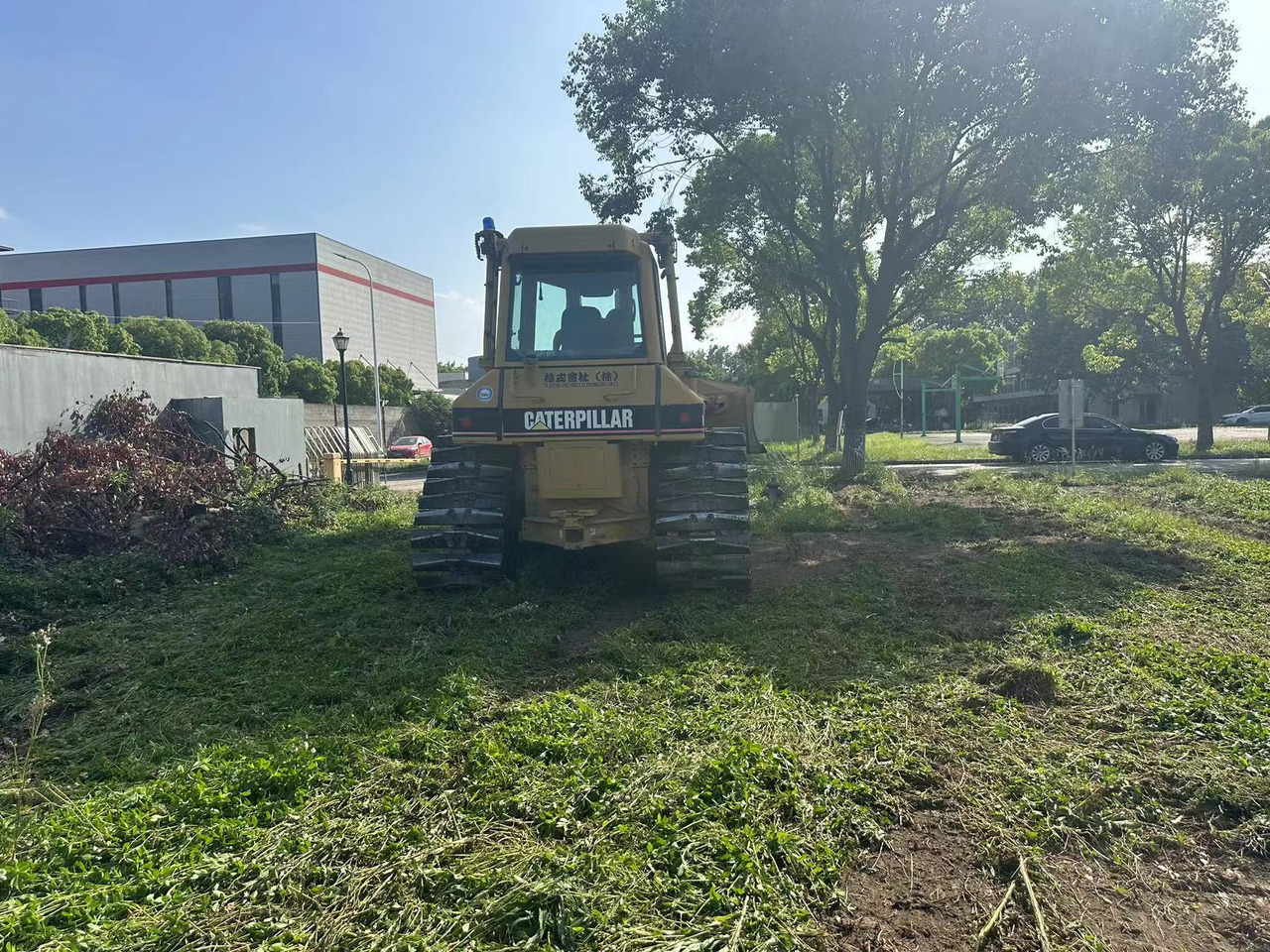 CATERPILLAR D5N - Bulldozer: afbeelding 3 CATERPILLAR D5N - Bulldozer: afbeelding 3