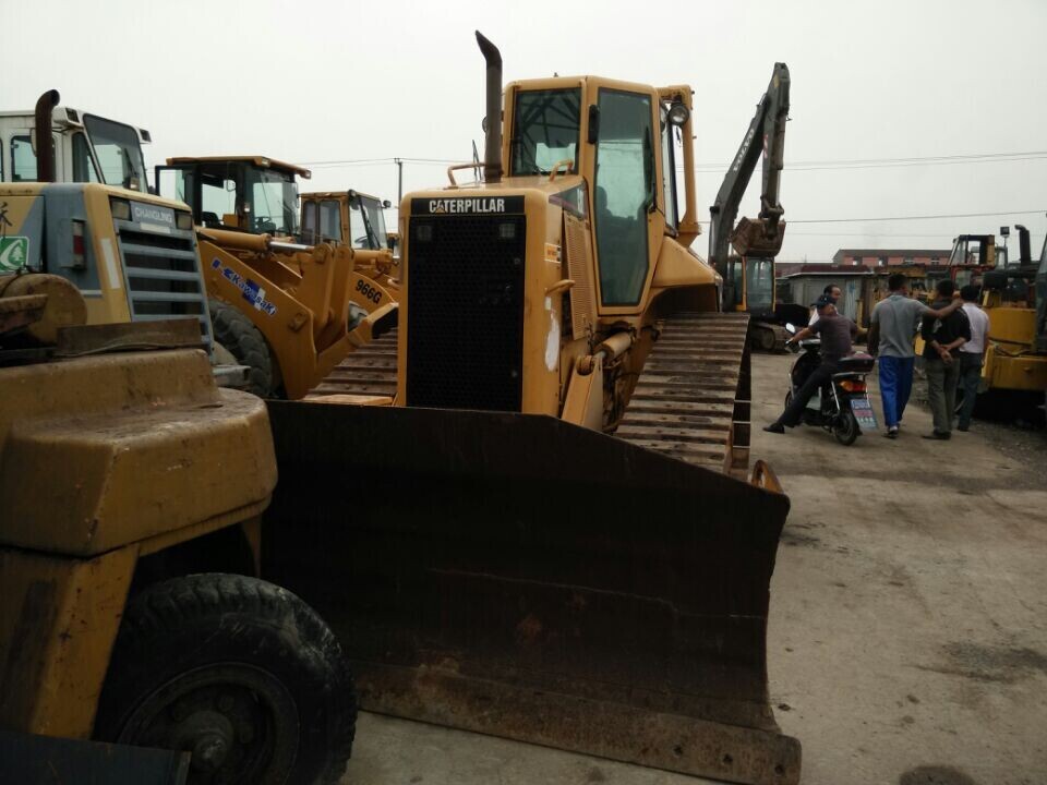 CATERPILLAR D5N - Bulldozer: afbeelding 2 CATERPILLAR D5N - Bulldozer: afbeelding 2