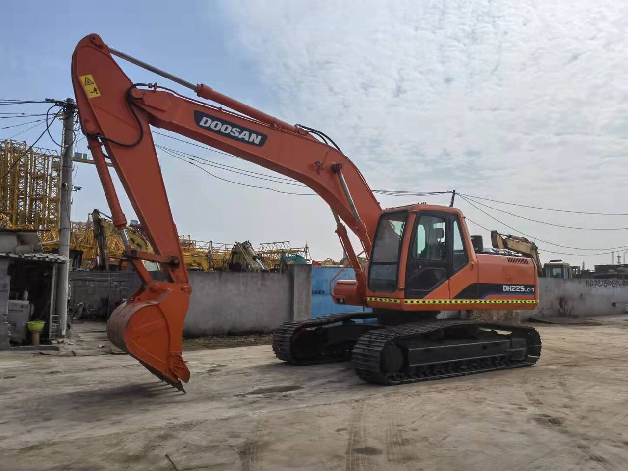 DOOSAN DH225LC-7 - Rupsgraafmachine: afbeelding 3 DOOSAN DH225LC-7 - Rupsgraafmachine: afbeelding 3