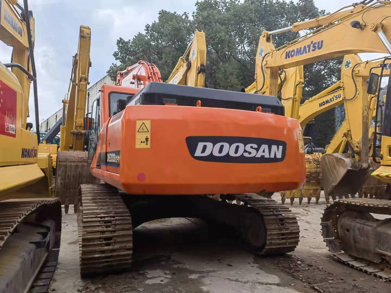 DOOSAN DH300 - Rupsgraafmachine: afbeelding 3 DOOSAN DH300 - Rupsgraafmachine: afbeelding 3