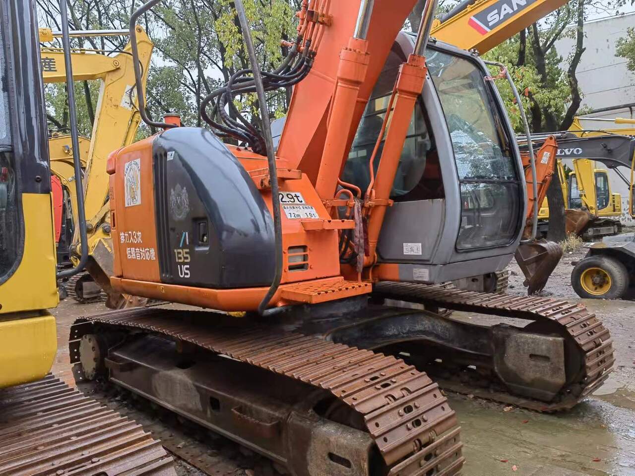 HITACHI Crawler excavator ZX135US - Rupsgraafmachine: afbeelding 1 HITACHI Crawler excavator ZX135US - Rupsgraafmachine: afbeelding 1