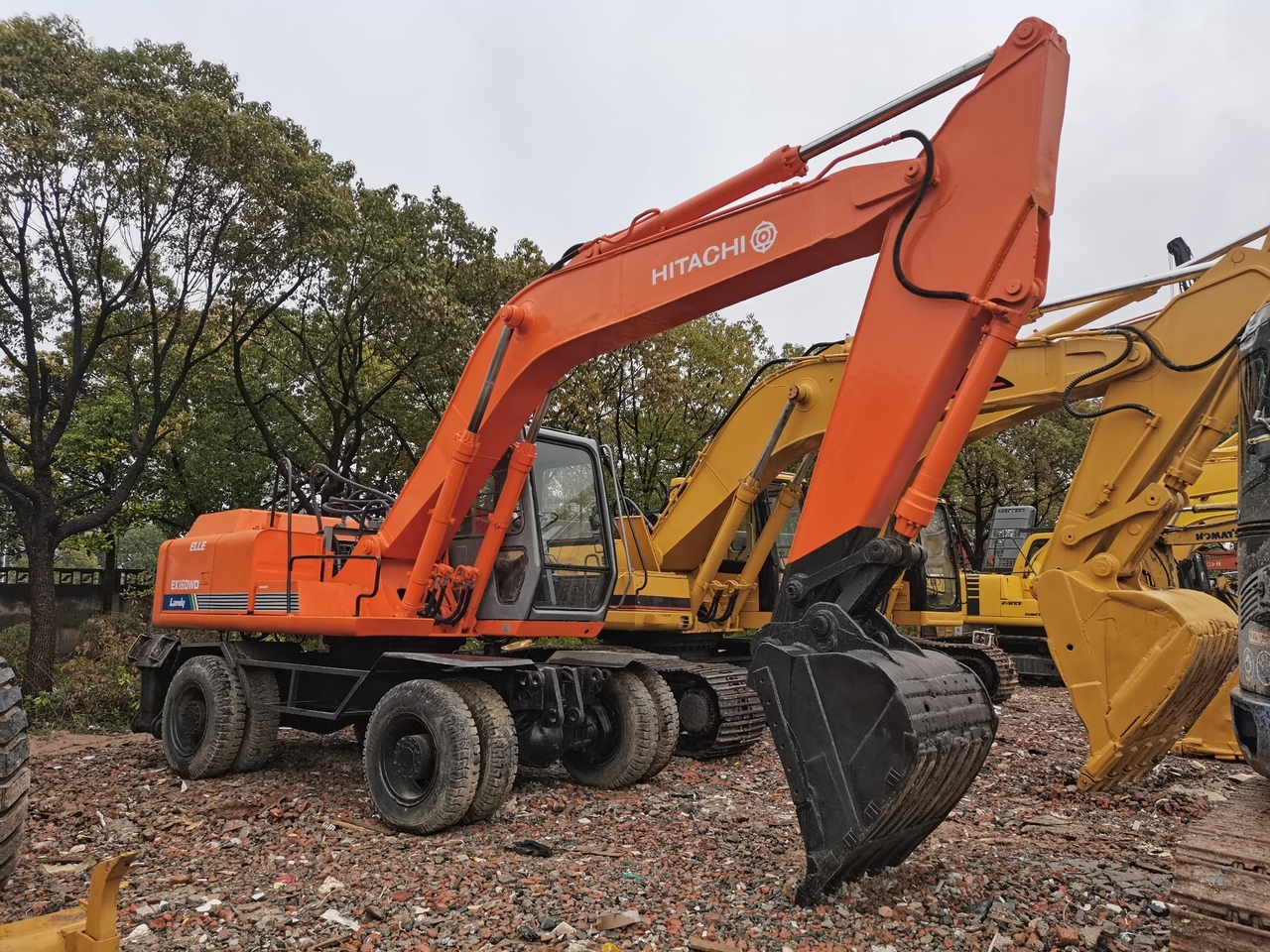 HITACHI EX160WD - Mobiele graafmachine: afbeelding 1 HITACHI EX160WD - Mobiele graafmachine: afbeelding 1