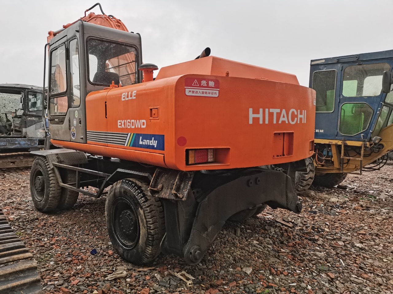 HITACHI EX160WD - Mobiele graafmachine: afbeelding 2 HITACHI EX160WD - Mobiele graafmachine: afbeelding 2