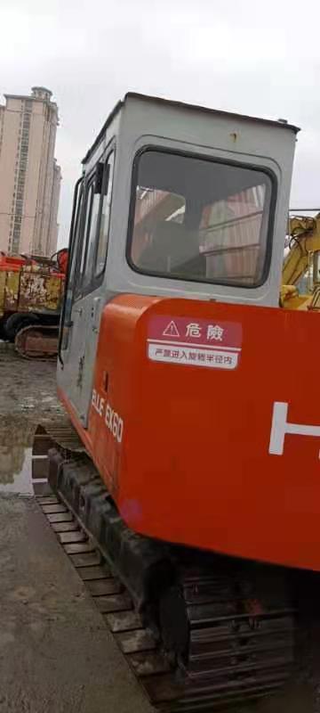 HITACHI EX60 - Rupsgraafmachine: afbeelding 3 HITACHI EX60 - Rupsgraafmachine: afbeelding 3