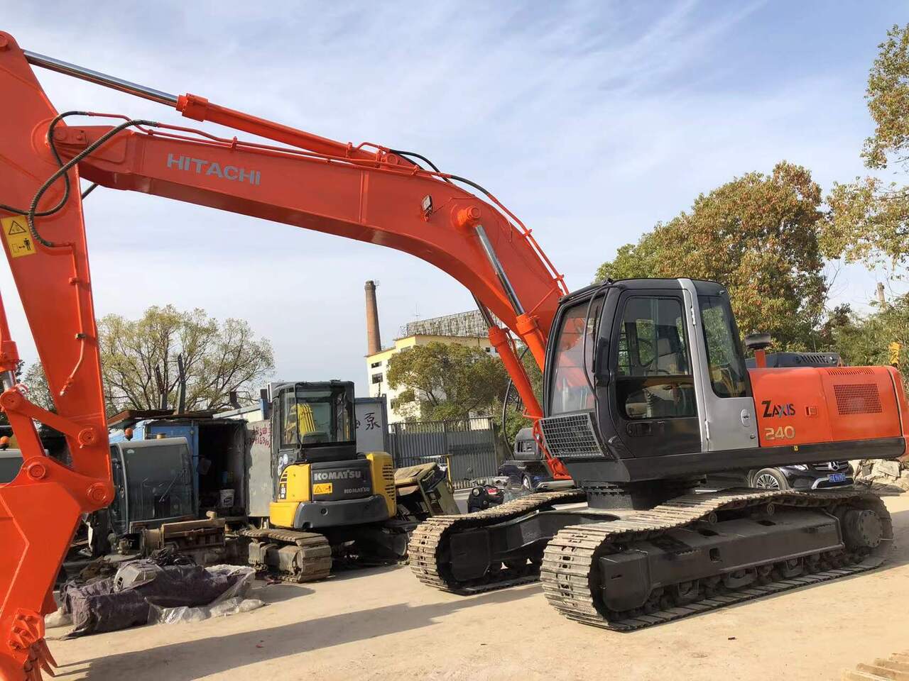 HITACHI ZX240 - Rupsgraafmachine: afbeelding 1 HITACHI ZX240 - Rupsgraafmachine: afbeelding 1