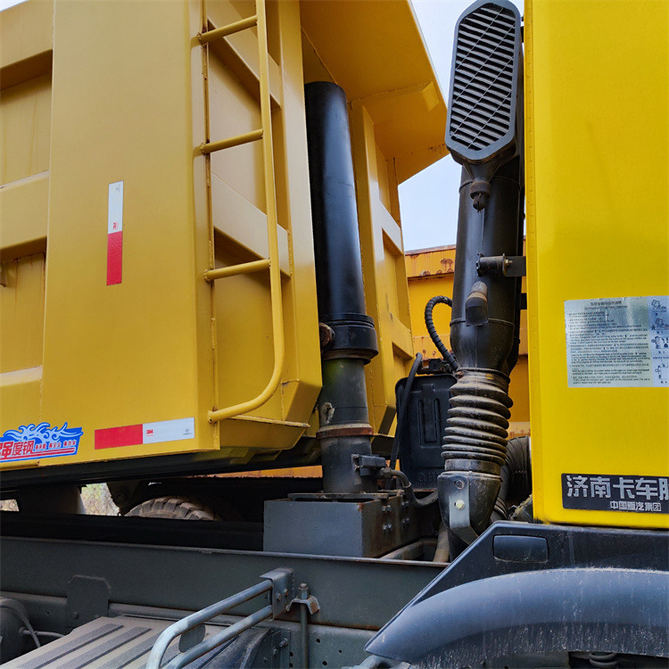 Kipper vrachtwagen HOWO HOWO6x4 336hp-tipper: afbeelding 8 Kipper vrachtwagen HOWO HOWO6x4 336hp-tipper: afbeelding 8