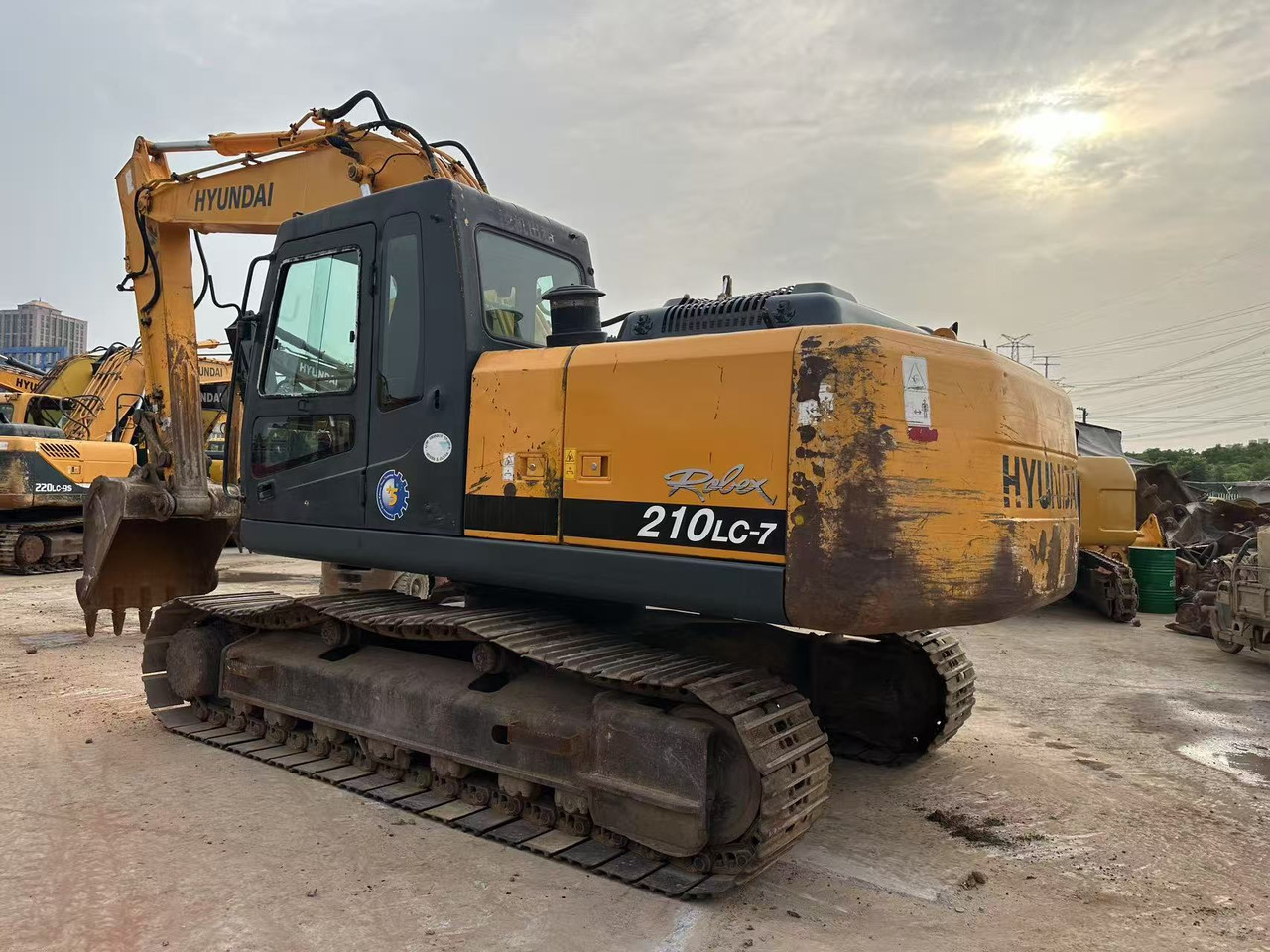 Hyundai R210LC-7 - Rupsgraafmachine: afbeelding 2 Hyundai R210LC-7 - Rupsgraafmachine: afbeelding 2