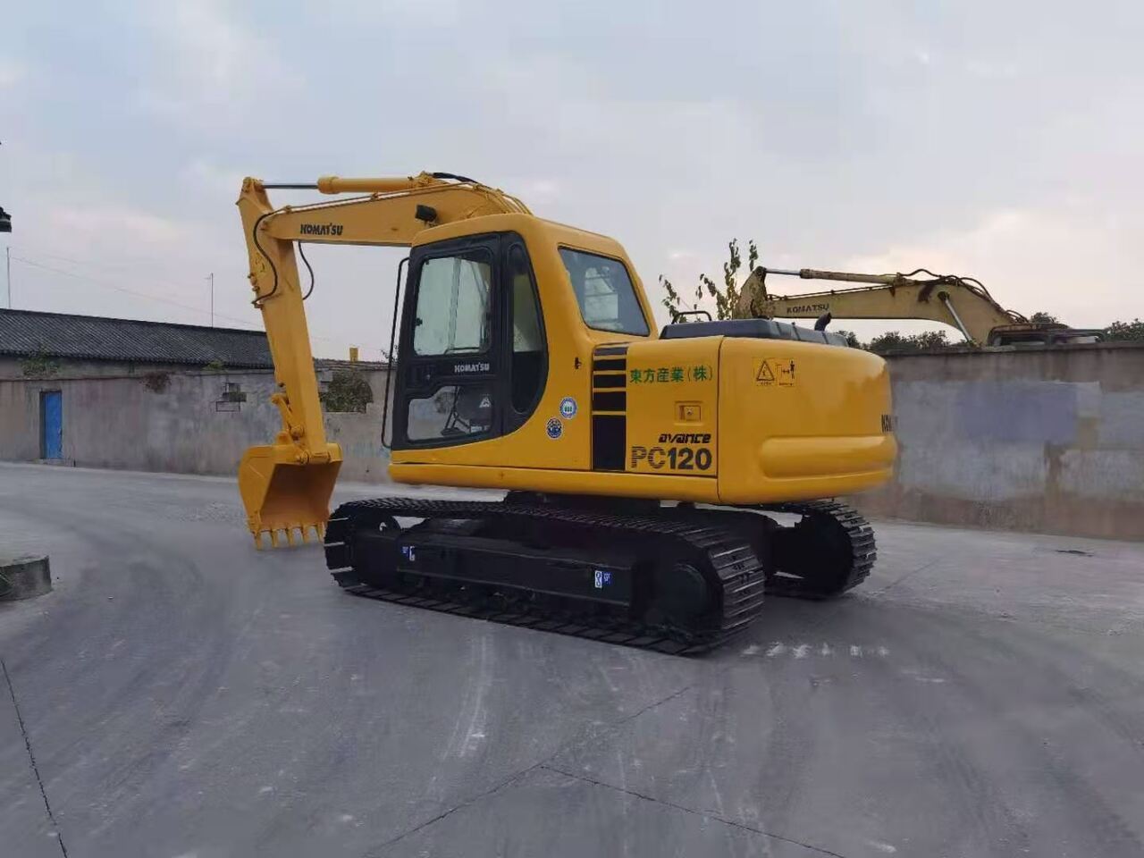 KOMATSU PC120-6 - Rupsgraafmachine: afbeelding 1 KOMATSU PC120-6 - Rupsgraafmachine: afbeelding 1