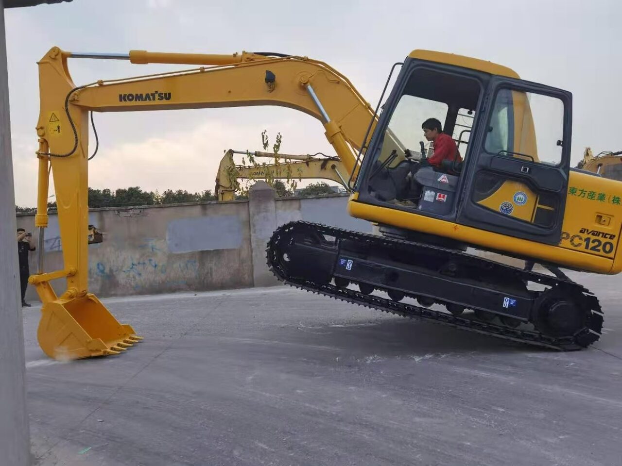 KOMATSU PC120-6 - Rupsgraafmachine: afbeelding 5 KOMATSU PC120-6 - Rupsgraafmachine: afbeelding 5