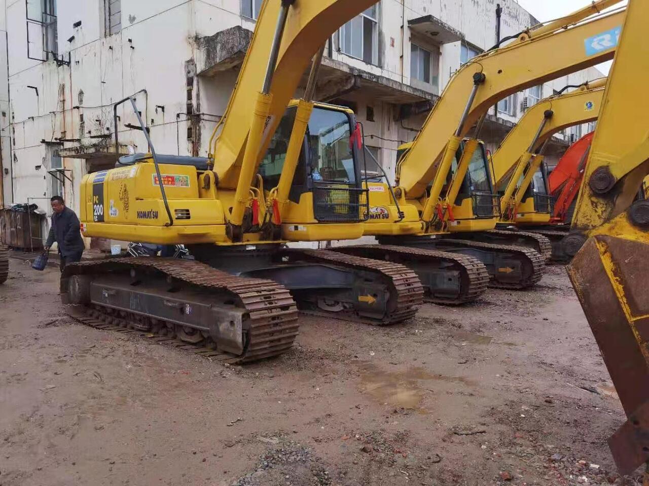 KOMATSU PC200-7 - Rupsgraafmachine: afbeelding 4 KOMATSU PC200-7 - Rupsgraafmachine: afbeelding 4