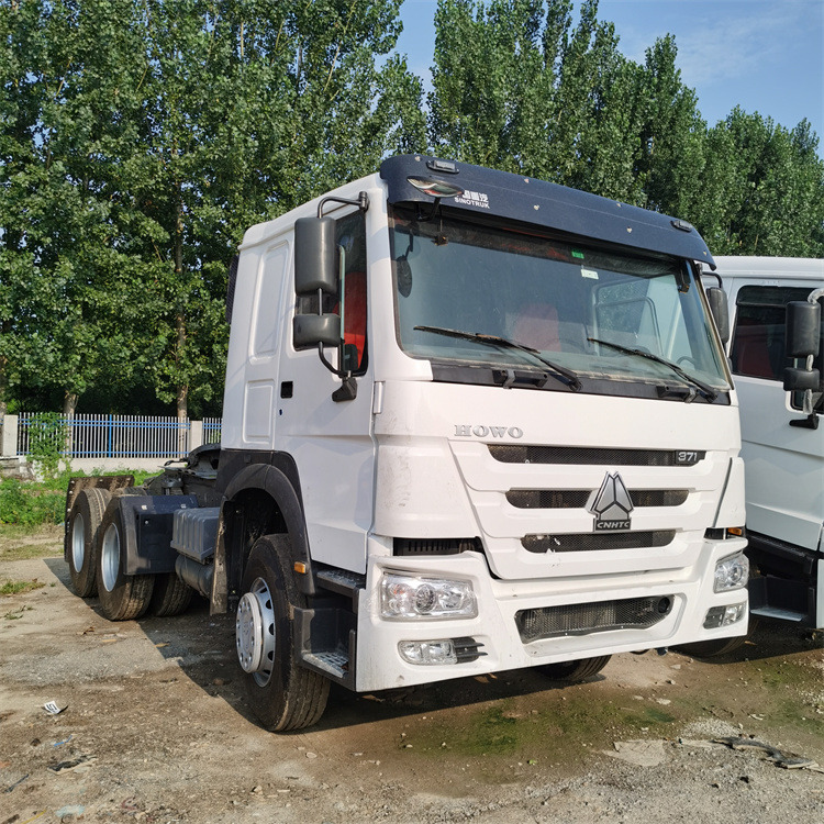 HOWO HOWO-6x4 371hp tractor - Trekker: afbeelding 1 HOWO HOWO-6x4 371hp tractor - Trekker: afbeelding 1