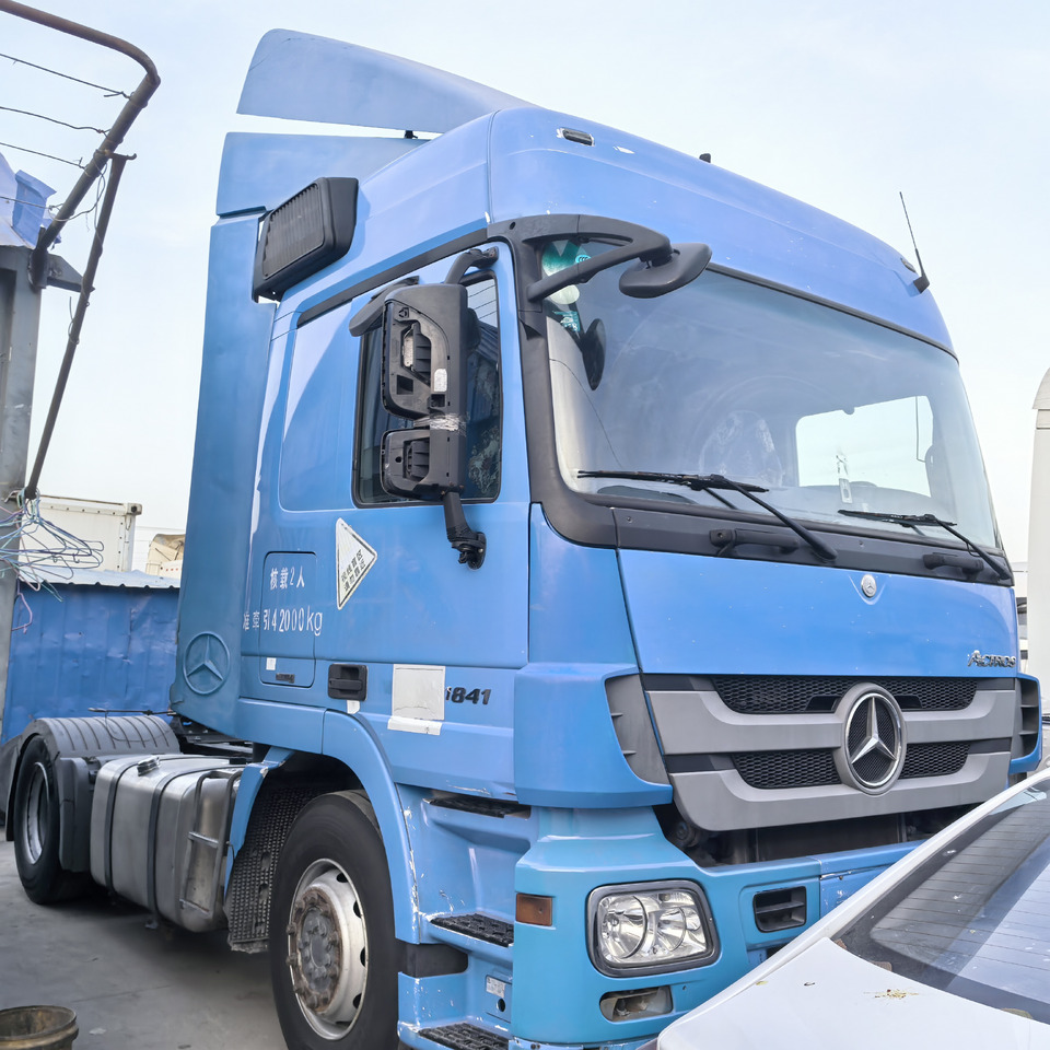 Mercedes-Benz 1841 4x2 - Trekker: afbeelding 3 Mercedes-Benz 1841 4x2 - Trekker: afbeelding 3