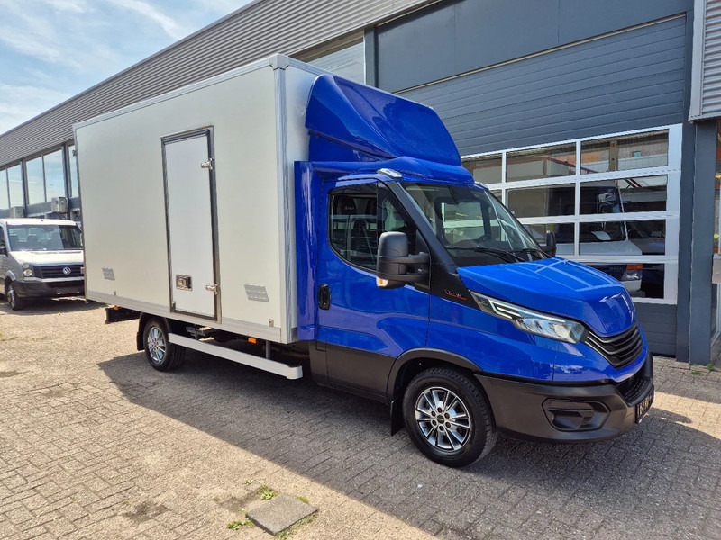 Iveco Daily 35S18 3.0D Koffer/ Xenon/ Airco - Bestelwagen gesloten laadbak: afbeelding 1 Iveco Daily 35S18 3.0D Koffer/ Xenon/ Airco - Bestelwagen gesloten laadbak: afbeelding 1