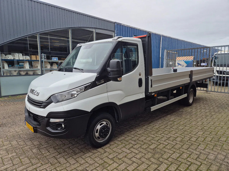 Iveco Daily 50C18 Pritsche 3.0D Euro 6 Hi-Matic GVW 3500 kg - Bestelwagen met open laadbak: afbeelding 5 Iveco Daily 50C18 Pritsche 3.0D Euro 6 Hi-Matic GVW 3500 kg - Bestelwagen met open laadbak: afbeelding 5