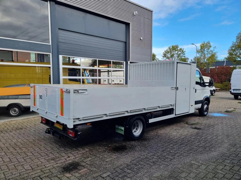 Iveco Daily 70C21 3.0D/ 204PS/ Radstand 475 cm/ Openlaadbak 4m - Bestelwagen met open laadbak: afbeelding 2 Iveco Daily 70C21 3.0D/ 204PS/ Radstand 475 cm/ Openlaadbak 4m - Bestelwagen met open laadbak: afbeelding 2