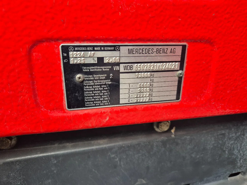 Brandweerwagen Mercedes-Benz SK 1224 4x4 FIRETRUCK/ FEUERWEHR/ 2400L TANK/ EXPEDITION: afbeelding 20 Brandweerwagen Mercedes-Benz SK 1224 4x4 FIRETRUCK/ FEUERWEHR/ 2400L TANK/ EXPEDITION: afbeelding 20