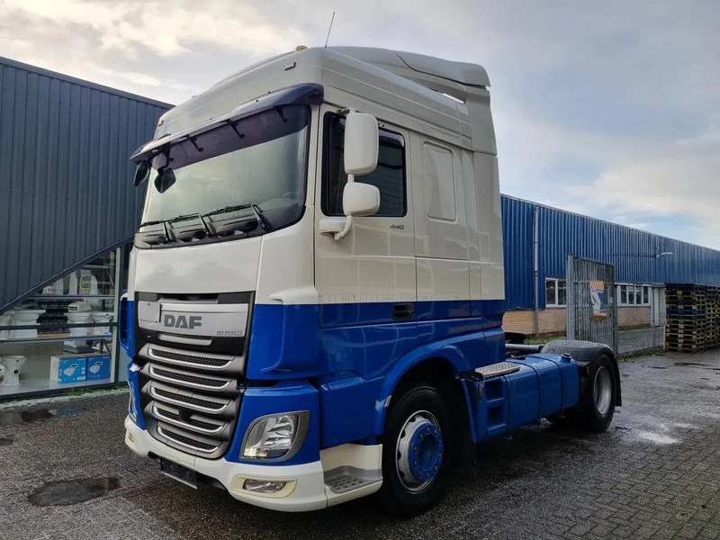DAF XF 106.440 EURO 6/ Intarder/ Webasto/ ADR / Klima - Trekker: afbeelding 4 DAF XF 106.440 EURO 6/ Intarder/ Webasto/ ADR / Klima - Trekker: afbeelding 4