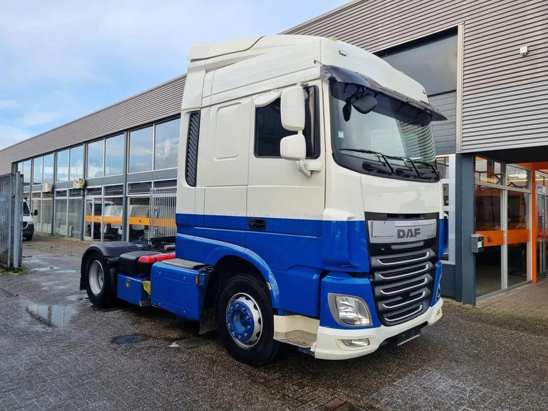 DAF XF 106.440 EURO 6/ Intarder/ Webasto/ ADR / Klima - Trekker: afbeelding 1 DAF XF 106.440 EURO 6/ Intarder/ Webasto/ ADR / Klima - Trekker: afbeelding 1