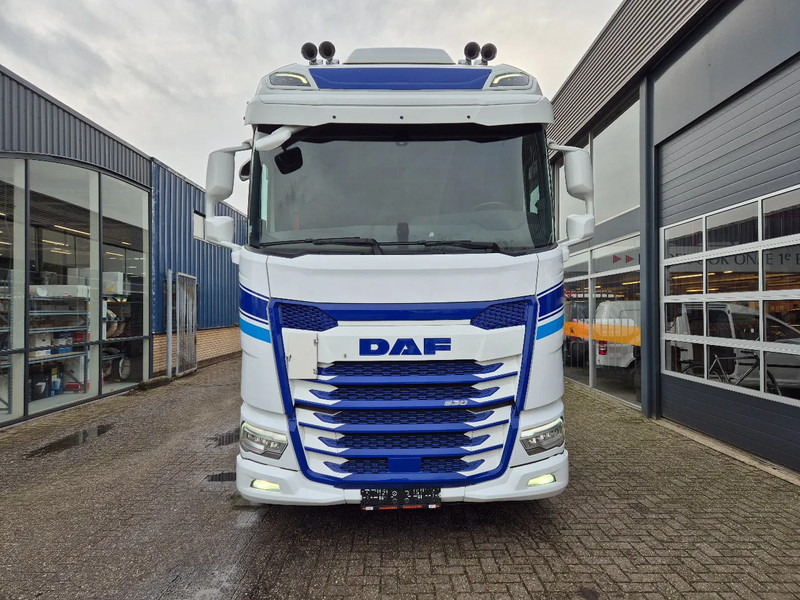 DAF XG 530/ (1) 2022/ Retarder/ LED/ Park Airco/ Navi/ Full option - Trekker: afbeelding 4 DAF XG 530/ (1) 2022/ Retarder/ LED/ Park Airco/ Navi/ Full option - Trekker: afbeelding 4