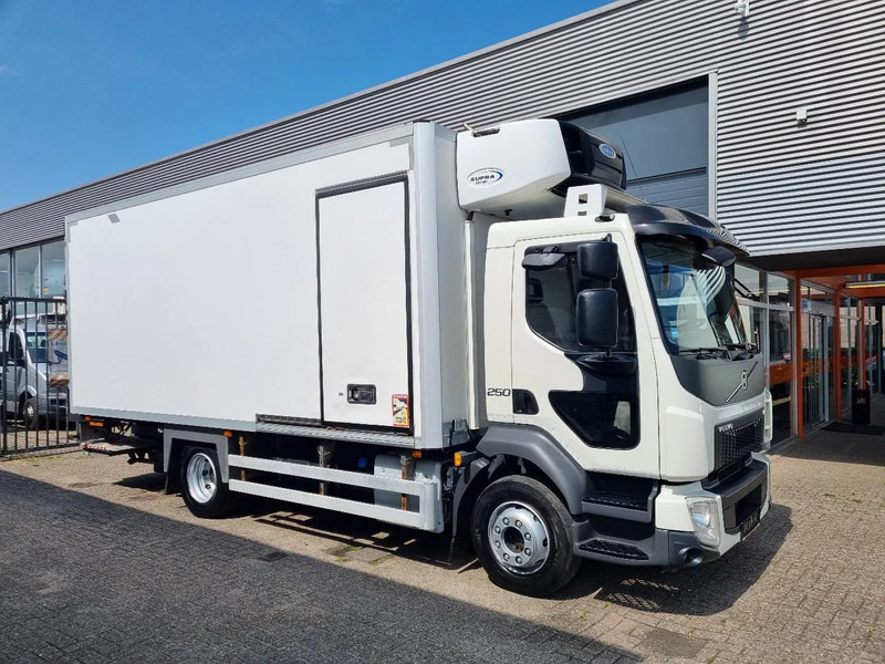 Volvo FL 250 Carrier 750MT ATP Zwischenwand LBW Euro 6 - Koelwagen vrachtwagen: afbeelding 1 Volvo FL 250 Carrier 750MT ATP Zwischenwand LBW Euro 6 - Koelwagen vrachtwagen: afbeelding 1