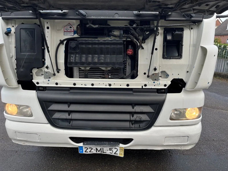 DAF CF 85.430 EURO 3 8X2 CHASSIS - Chassis vrachtwagen: afbeelding 3 DAF CF 85.430 EURO 3 8X2 CHASSIS - Chassis vrachtwagen: afbeelding 3