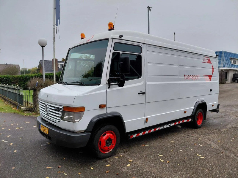 Mercedes-Benz 512 D - Kleine bestelwagen: afbeelding 1 Mercedes-Benz 512 D - Kleine bestelwagen: afbeelding 1