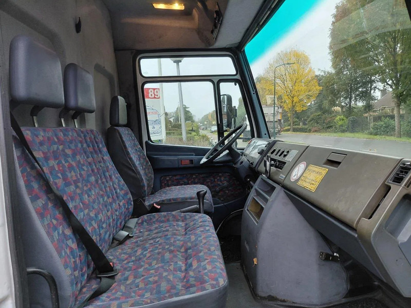 Kleine bestelwagen Mercedes-Benz 512 D: afbeelding 10 Kleine bestelwagen Mercedes-Benz 512 D: afbeelding 10