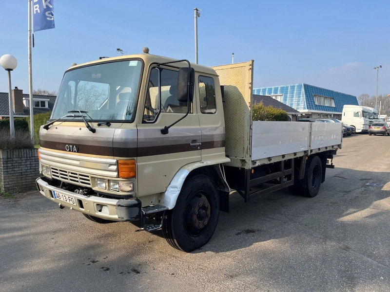 Toyota HINO HINO FF 173 L-W3 - Vrachtwagen met open laadbak: afbeelding 1 Toyota HINO HINO FF 173 L-W3 - Vrachtwagen met open laadbak: afbeelding 1