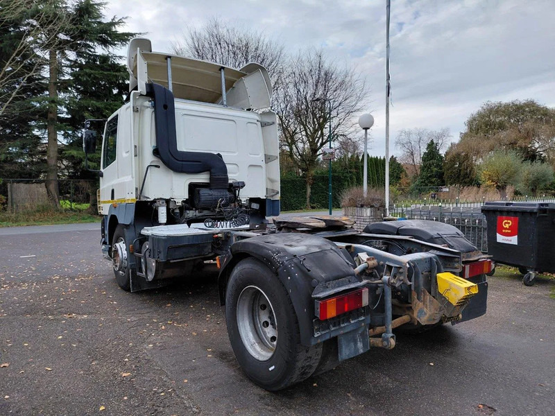 DAF CF 85.430 MANUAL ZF GEARBOX 4x2 Truckhead !! EURO 3 Engine !! - Trekker: afbeelding 4 DAF CF 85.430 MANUAL ZF GEARBOX 4x2 Truckhead !! EURO 3 Engine !! - Trekker: afbeelding 4