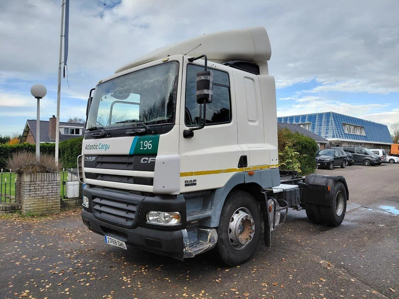 DAF CF 85.430 MANUAL ZF GEARBOX 4x2 Truckhead !! EURO 3 Engine !! - Trekker: afbeelding 1 DAF CF 85.430 MANUAL ZF GEARBOX 4x2 Truckhead !! EURO 3 Engine !! - Trekker: afbeelding 1
