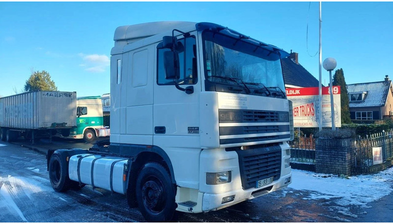 DAF XF 95.430 EURO 2 MANUAL GEARBOX - Trekker: afbeelding 2 DAF XF 95.430 EURO 2 MANUAL GEARBOX - Trekker: afbeelding 2