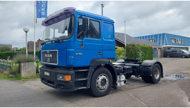 MAN 19.403 MANUAL GEARBOX - Trekker: afbeelding 1 MAN 19.403 MANUAL GEARBOX - Trekker: afbeelding 1