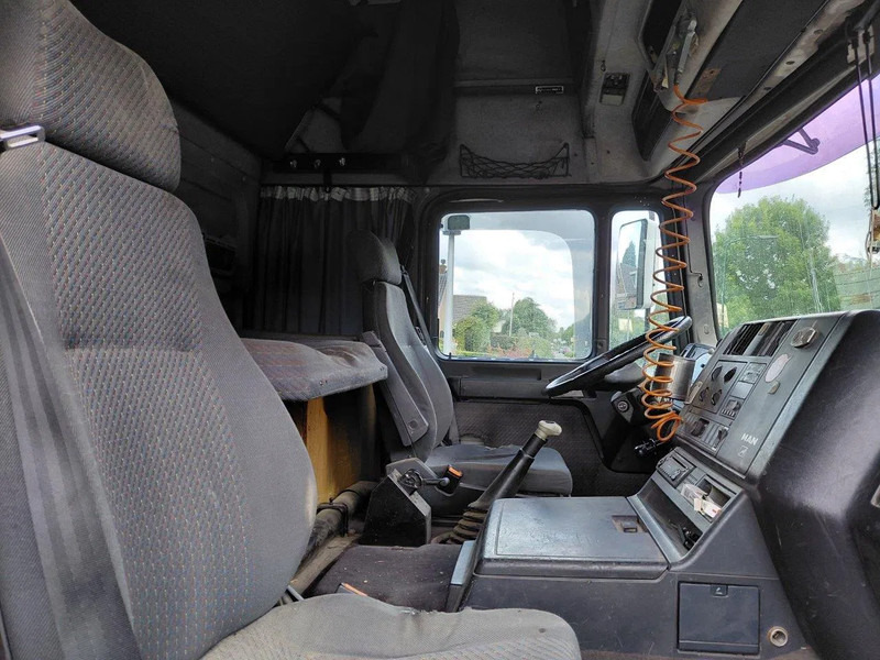 MAN 19.463 F2000 460 HP MANUAL ZF GEARBOX PERFECT CONDITION - Trekker: afbeelding 5 MAN 19.463 F2000 460 HP MANUAL ZF GEARBOX PERFECT CONDITION - Trekker: afbeelding 5