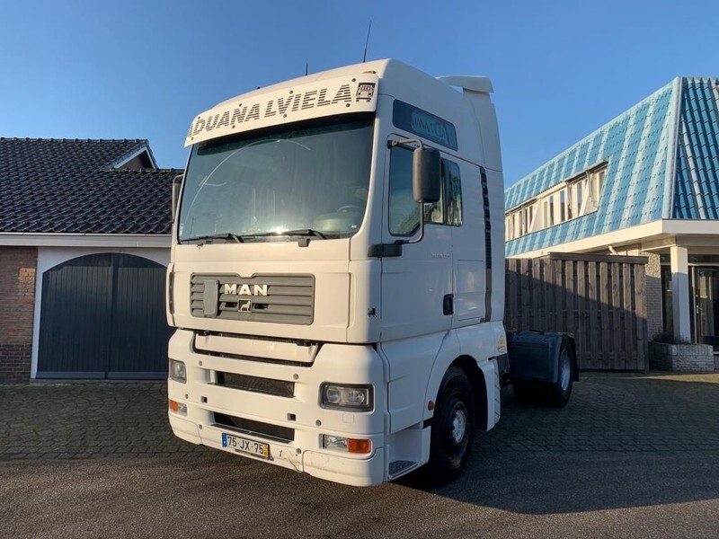 MAN TGA 18.480 6 HEAD ENGINE AUTOMATIC RETARDER - Trekker: afbeelding 2 MAN TGA 18.480 6 HEAD ENGINE AUTOMATIC RETARDER - Trekker: afbeelding 2