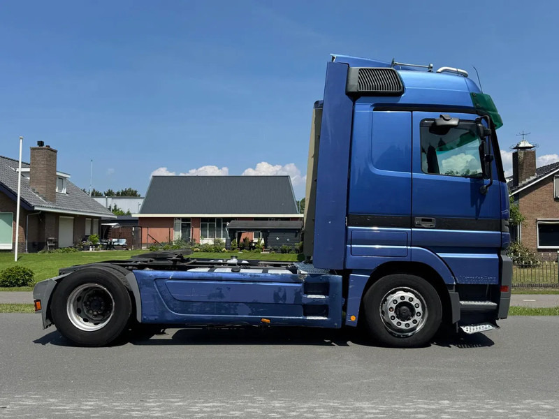Mercedes-Benz Actros 1848 V8 EPS 3 PEDAL WITH RETARDER AND AIRCO - Trekker: afbeelding 3 Mercedes-Benz Actros 1848 V8 EPS 3 PEDAL WITH RETARDER AND AIRCO - Trekker: afbeelding 3