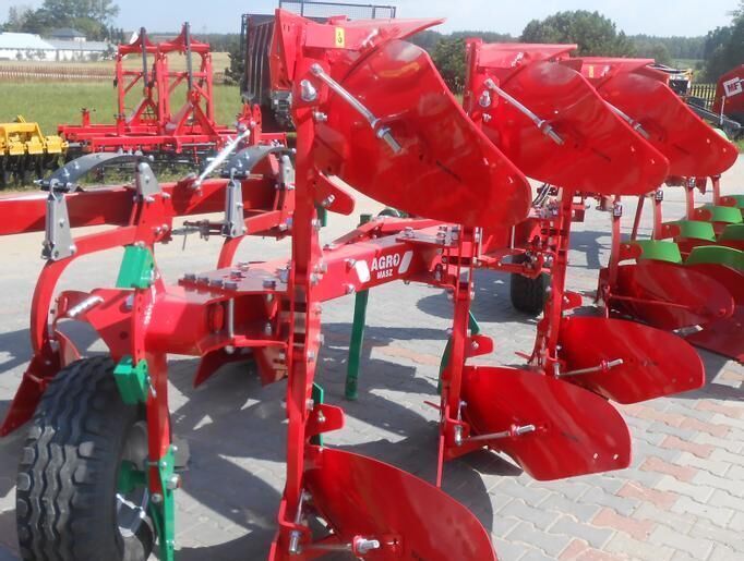 AGRO-MASZ Pług obrotowy 3-skibowy - Ploeg: afbeelding 2 AGRO-MASZ Pług obrotowy 3-skibowy - Ploeg: afbeelding 2