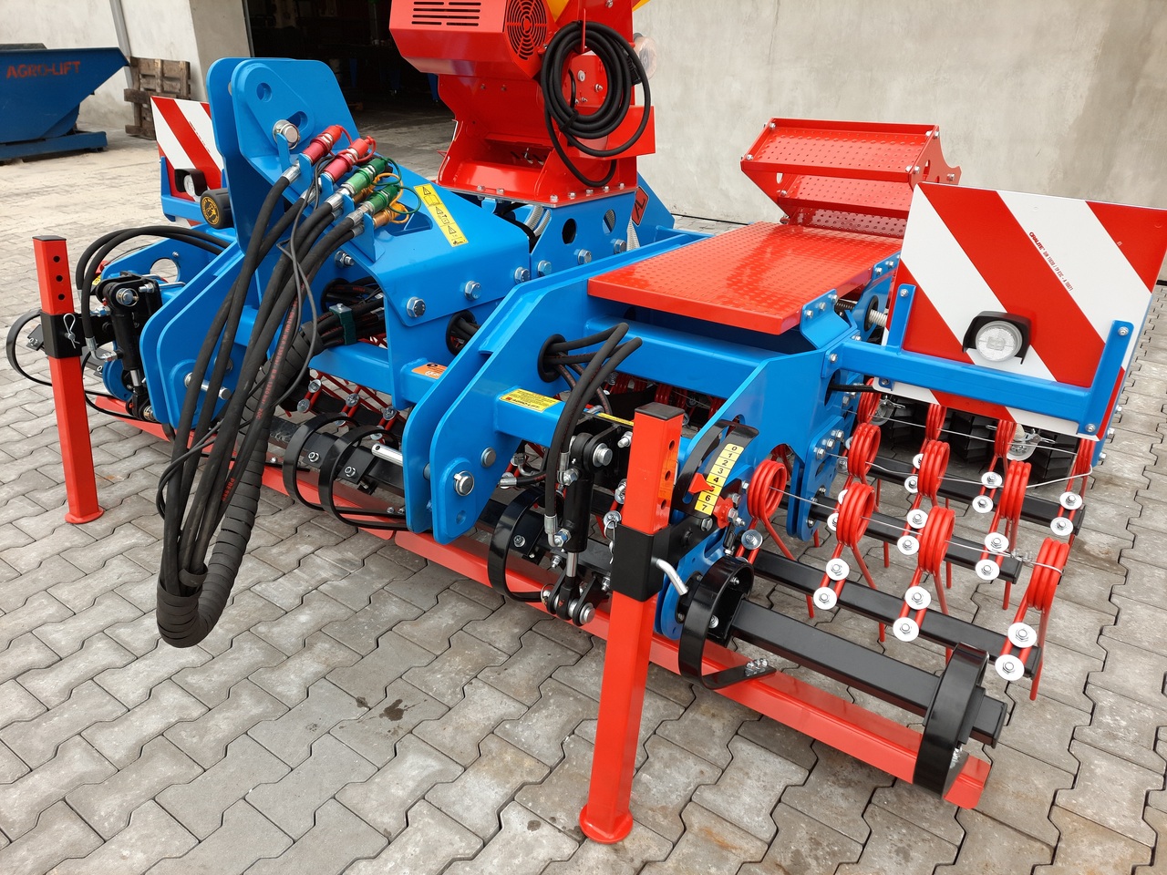 Agro-lift SEED MASTER 300 - Cultivator: afbeelding 1 Agro-lift SEED MASTER 300 - Cultivator: afbeelding 1
