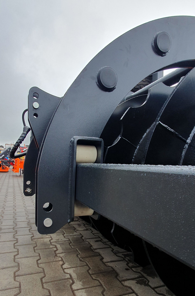 METAL-TECHNIK Wał Pryzmowy MT2 z dociskiem - Landbouw wals: afbeelding 2 METAL-TECHNIK Wał Pryzmowy MT2 z dociskiem - Landbouw wals: afbeelding 2