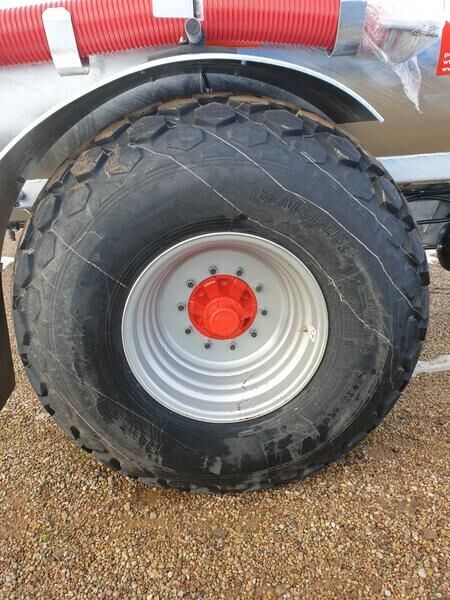 POMOT Single-axial tanker truck/ Beczkowóz wóz asenizacyjny 8000 l - Mesttank: afbeelding 2 POMOT Single-axial tanker truck/ Beczkowóz wóz asenizacyjny 8000 l - Mesttank: afbeelding 2