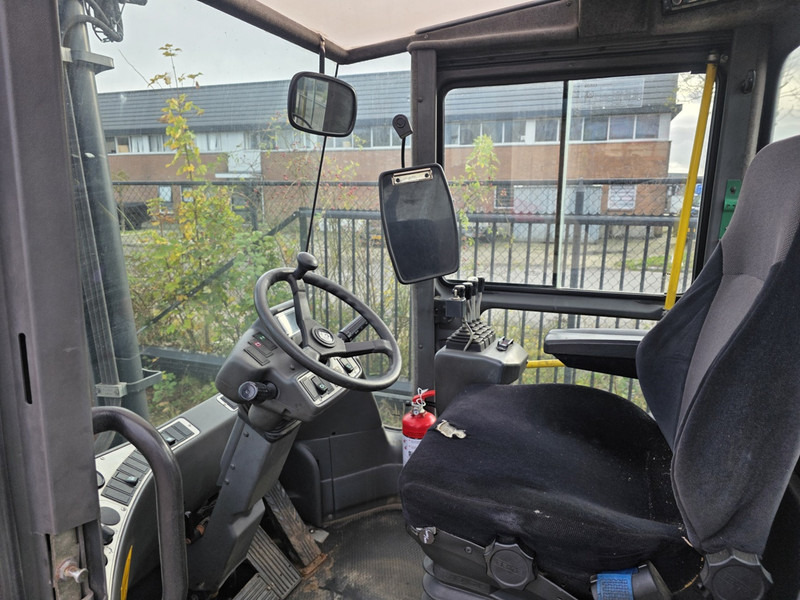 Kalmar DCE 55-6HM diesel heftruck kalmar forklift diesel 5.5 ton - Diesel heftruck: afbeelding 5 Kalmar DCE 55-6HM diesel heftruck kalmar forklift diesel 5.5 ton - Diesel heftruck: afbeelding 5