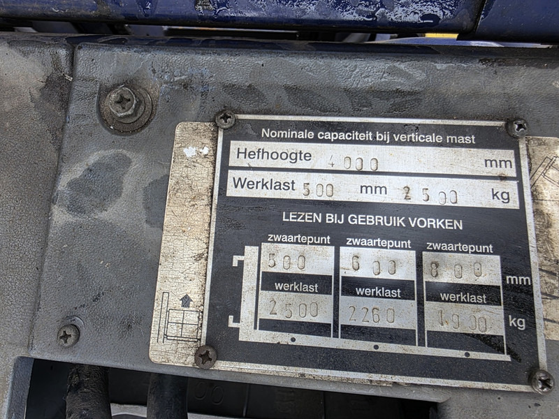 Komatsu fd25t-14 dieselheftruck - Diesel heftruck: afbeelding 5 Komatsu fd25t-14 dieselheftruck - Diesel heftruck: afbeelding 5
