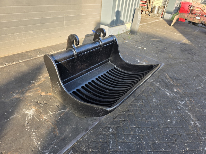 Puinbak cw30 cw 40 verachtert verachtert puinbak cw30 cw40 - Bak voor Bouwmachine: afbeelding 3 Puinbak cw30 cw 40 verachtert verachtert puinbak cw30 cw40 - Bak voor Bouwmachine: afbeelding 3