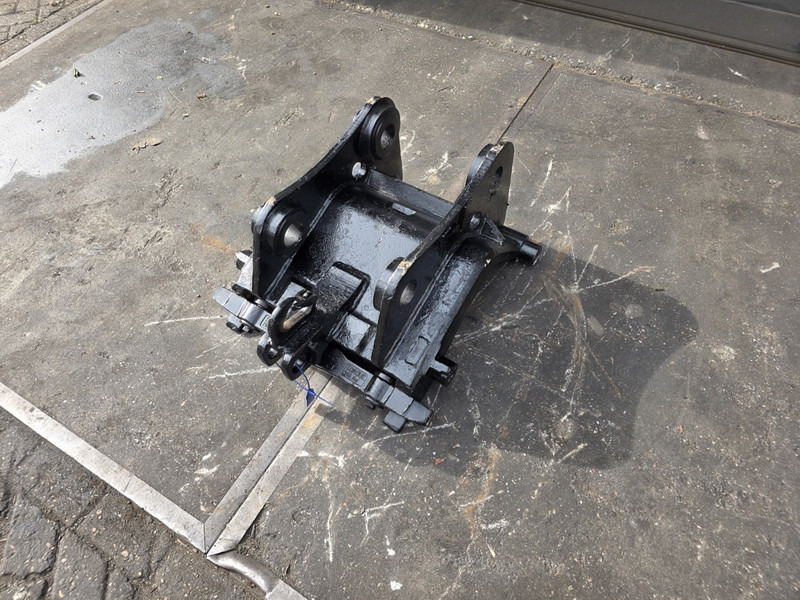 Snelwissel cw30 cw 40 verachtert coupler verachtert cw30 cw 40 - Snelwissel voor Bouwmachine: afbeelding 1 Snelwissel cw30 cw 40 verachtert coupler verachtert cw30 cw 40 - Snelwissel voor Bouwmachine: afbeelding 1