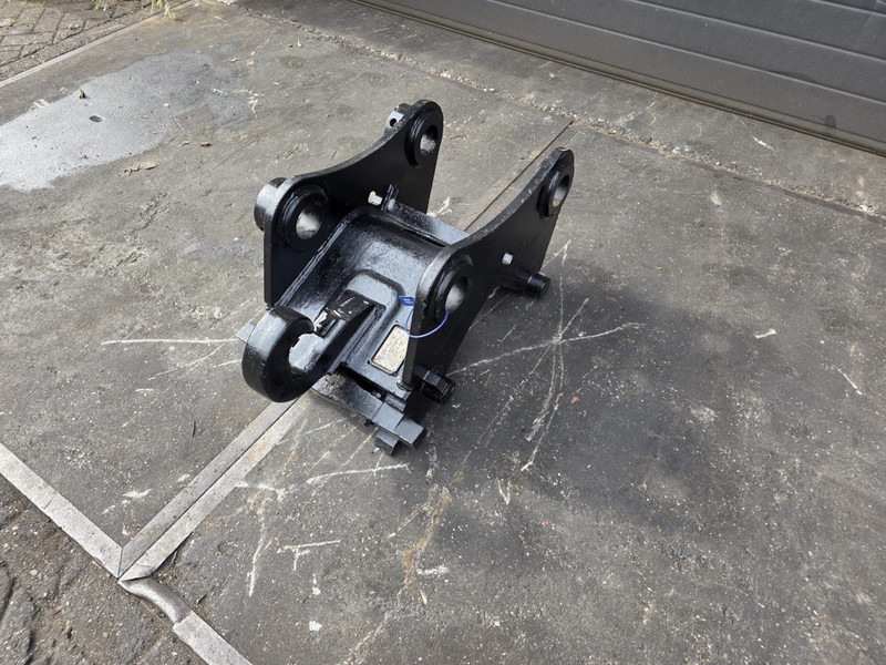 Snelwissel verachtert cw40s cw40s coupler verachtert cw30s cw 40s - Snelwissel voor Bouwmachine: afbeelding 1 Snelwissel verachtert cw40s cw40s coupler verachtert cw30s cw 40s - Snelwissel voor Bouwmachine: afbeelding 1