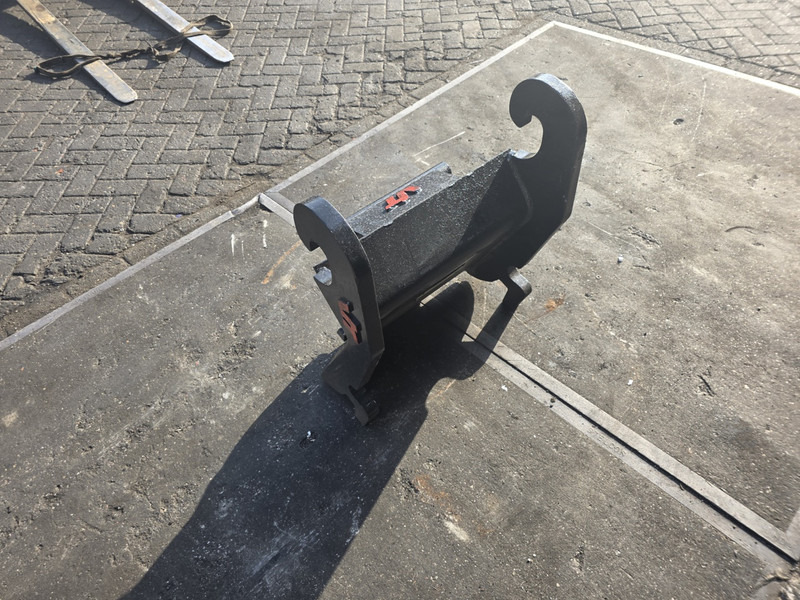 Verloop cw 30 cw 10 verachtert verloopplaat verachtert cw 10 cw 30 - Snelwissel voor Bouwmachine: afbeelding 3 Verloop cw 30 cw 10 verachtert verloopplaat verachtert cw 10 cw 30 - Snelwissel voor Bouwmachine: afbeelding 3