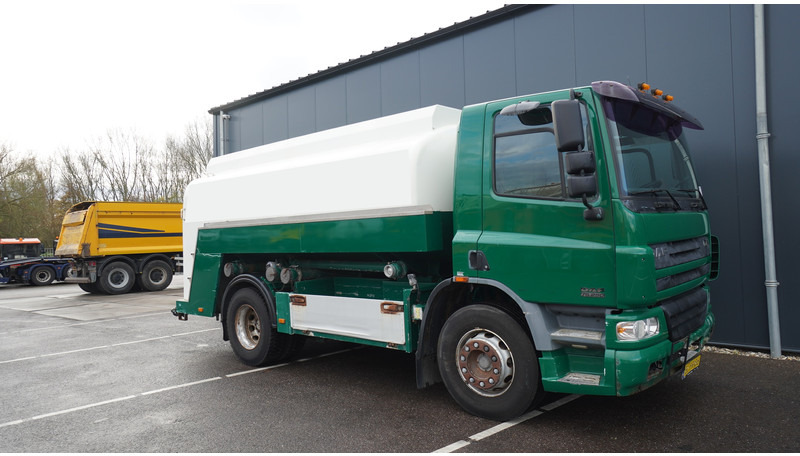 DAF 75.250 FUEL TANK TRUCK 11.300LTR 783.400KM - Tankwagen: afbeelding 4 DAF 75.250 FUEL TANK TRUCK 11.300LTR 783.400KM - Tankwagen: afbeelding 4